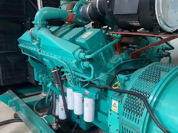 蒙城更换100kW柴油发电机组机油时，需要注意哪些事项？