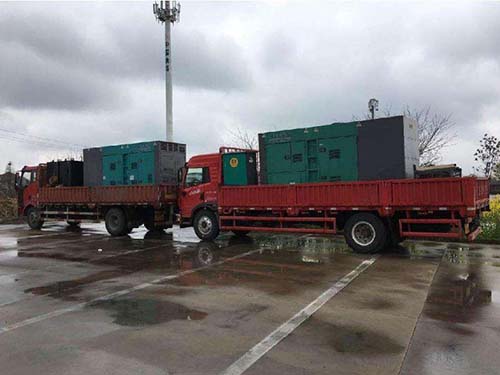 蒙城涂抹密封胶后，需要等待多长时间才能安装水冷式机油散热器密封件？